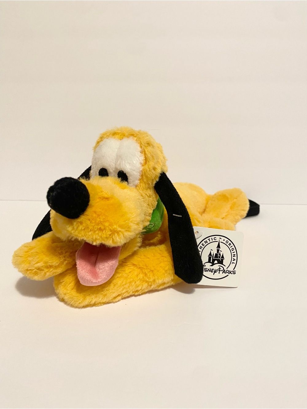 Disney Parks PLUTO Puppy Plush W/ Green Collar Disneyland Walt Disney Dog 9”